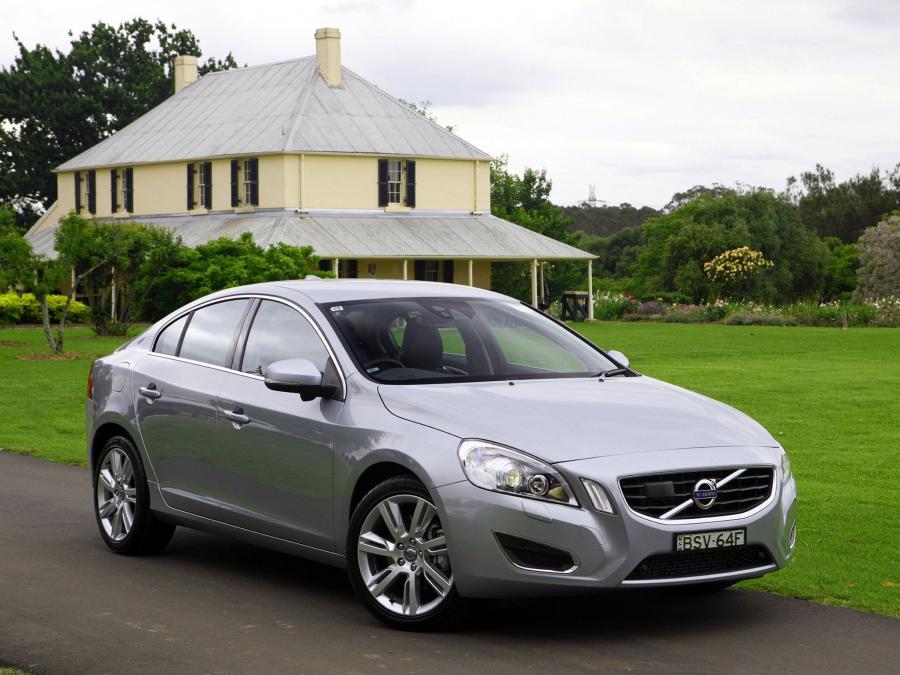  Volvo S60 T6 2011 года  (AU) (фото 8 из 15)